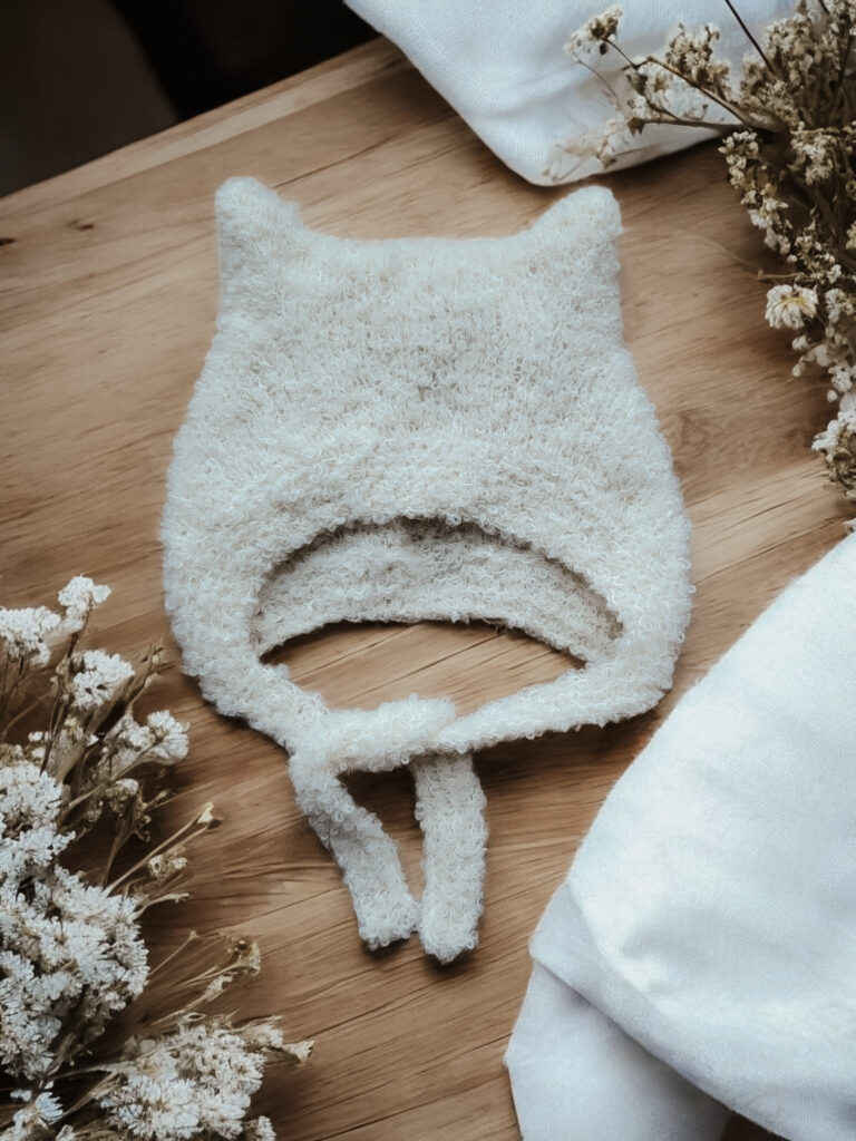 Bonetka Kotek boucle